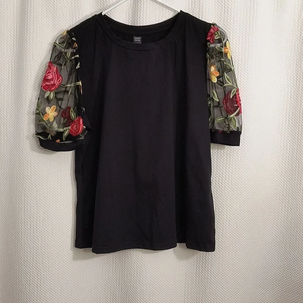 Emery Rose Shirt NWT